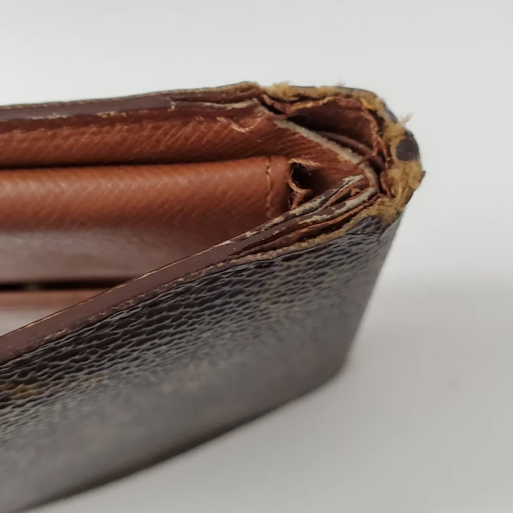 Authentic Louis Vuitton Wallet